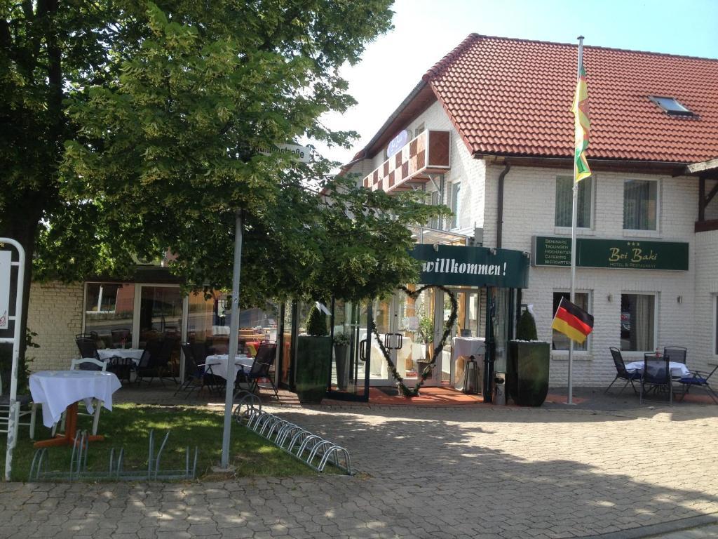 Hotel & Restaurant Bei Baki Sehnde Exterior foto